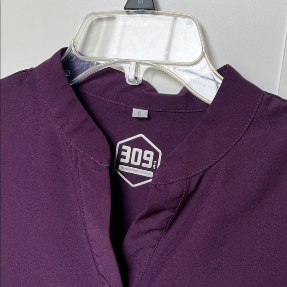 Scrub Set - Picture 2 of 5